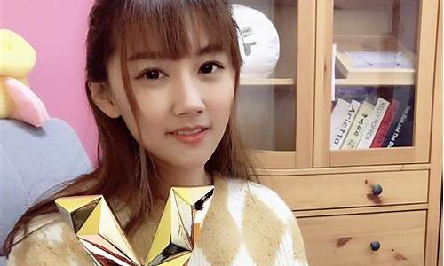 lol小苍照片_英雄联盟小苍多大了